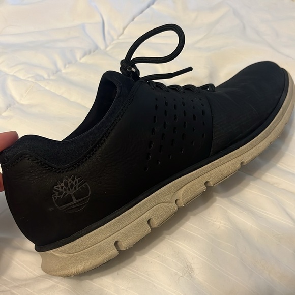 Black timberland shoes size 8.5 - Picture 4 of 4